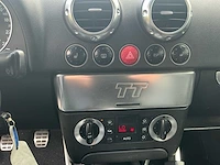 2000 audi tt roadster 1.8 5v turbo personenauto - afbeelding 28 van  40