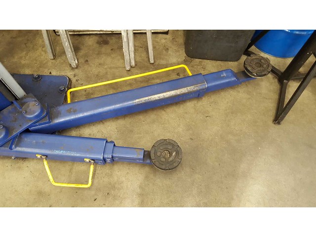 2000 autec alm 3028 hefbrug - afbeelding 3 van  5