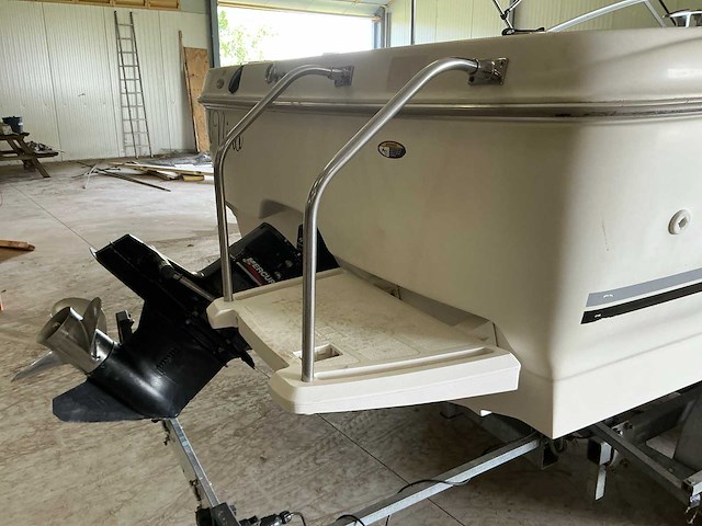 2000 bayliner capri class bowrider speedboot - afbeelding 11 van  39