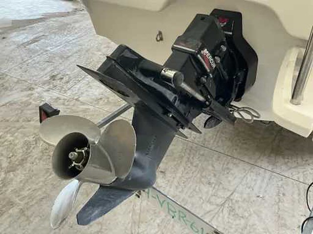 2000 bayliner capri class bowrider speedboot - afbeelding 13 van  39