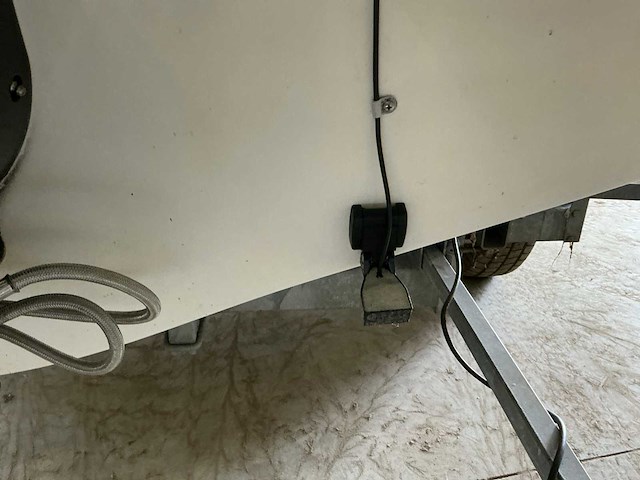 2000 bayliner capri class bowrider speedboot - afbeelding 15 van  39