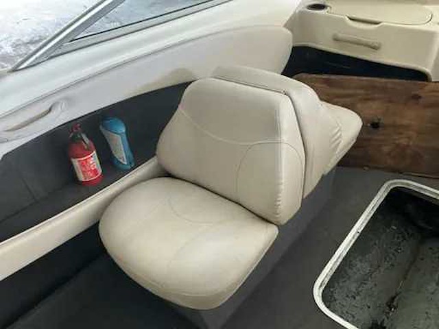 2000 bayliner capri class bowrider speedboot - afbeelding 17 van  39