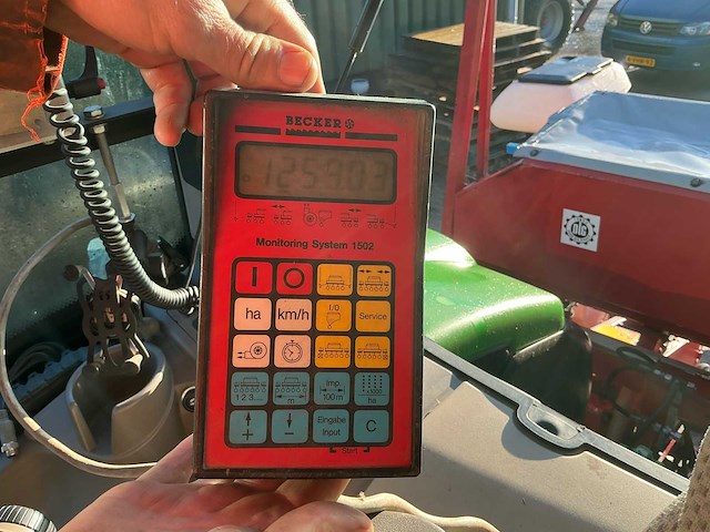 2000 becker aeromat t6z precisiezaaimachine - afbeelding 8 van  21