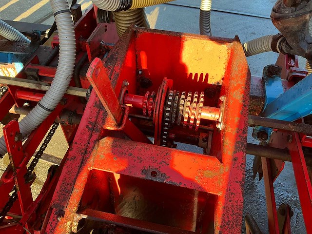 2000 becker aeromat t6z precisiezaaimachine - afbeelding 11 van  21