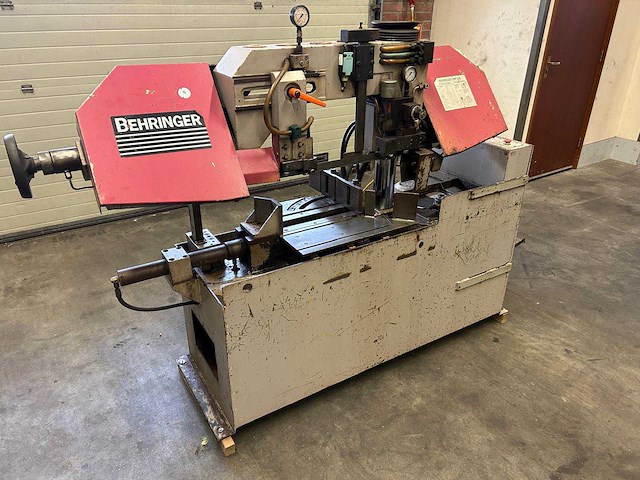 2000 behringer hbp 220 metaal horizontale bandzaagmachine - afbeelding 1 van  10