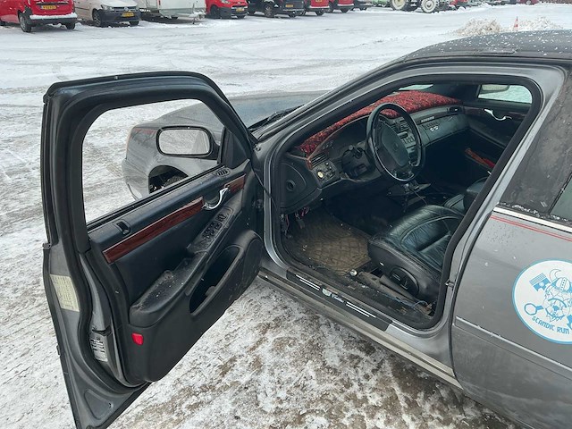 2000 cadillac de ville v8 ''the beast'' - personenauto - afbeelding 28 van  75