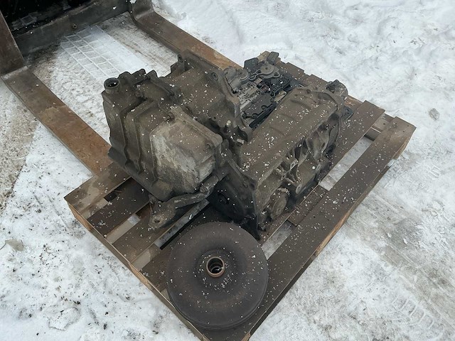 2000 cadillac de ville v8 ''the beast'' - personenauto - afbeelding 55 van  75