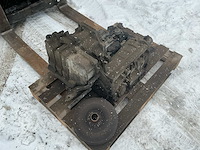 2000 cadillac de ville v8 ''the beast'' - personenauto - afbeelding 55 van  75