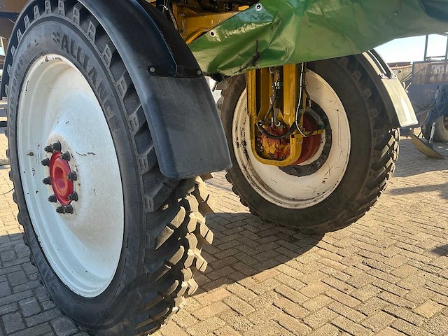 2000 challenger rogator 618 veldspuit / portaalspuit - afbeelding 21 van  38