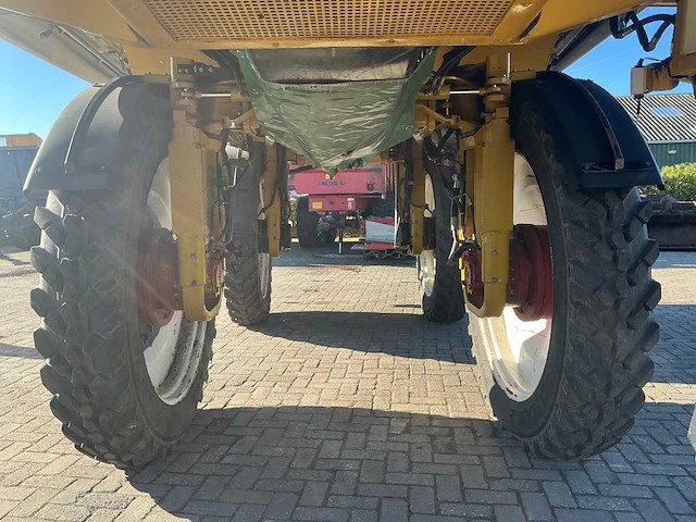 2000 challenger rogator 618 veldspuit / portaalspuit - afbeelding 23 van  38