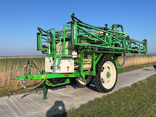 2000 chd 3533 veldspuit - afbeelding 1 van  41