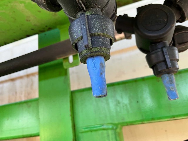 2000 chd 3533 veldspuit - afbeelding 29 van  41