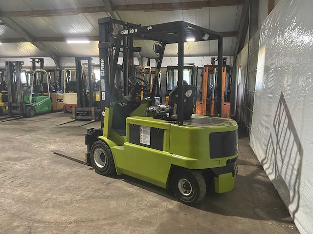 2000 clark cem30s vorkheftruck - afbeelding 8 van  12