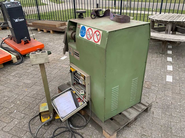 2000 comac 303 hv profielbuigmachine - afbeelding 7 van  12