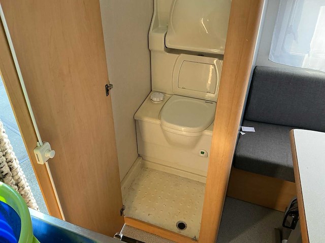 2000 delta 3900 tz caravan - afbeelding 11 van  18