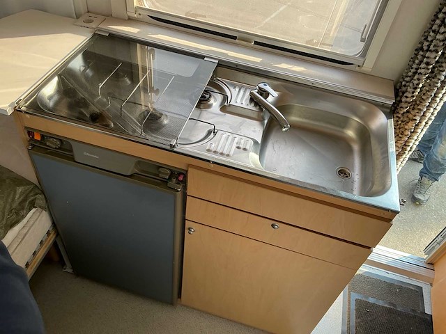 2000 delta 3900 tz caravan - afbeelding 16 van  18