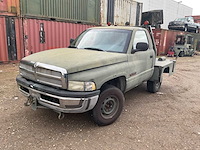 2000 dodge 2500 ram vliegtuigsleper