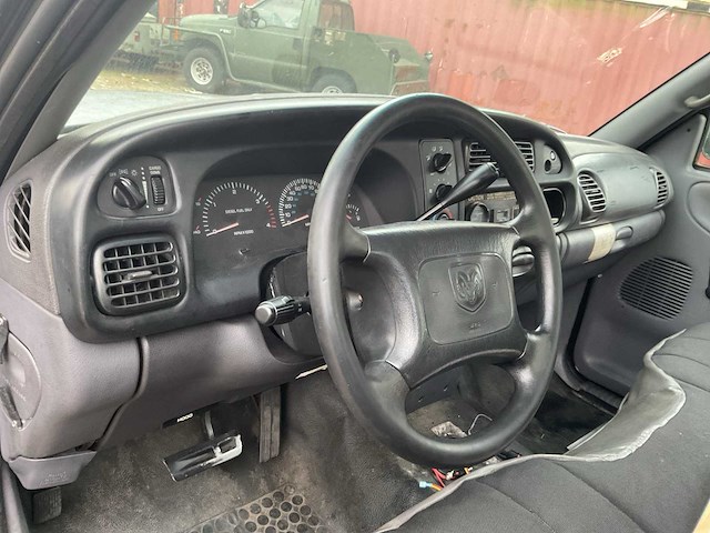 2000 dodge 2500 ram vliegtuigsleper - afbeelding 1 van  13