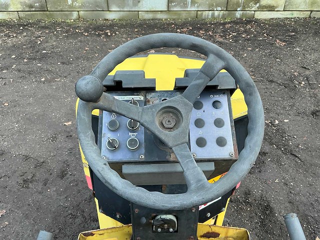 2000 dynapac cc82 grondwals - afbeelding 11 van  25