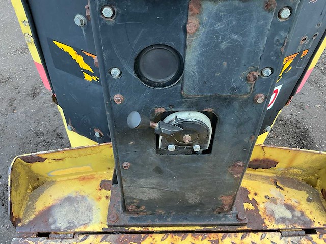 2000 dynapac cc82 grondwals - afbeelding 14 van  25