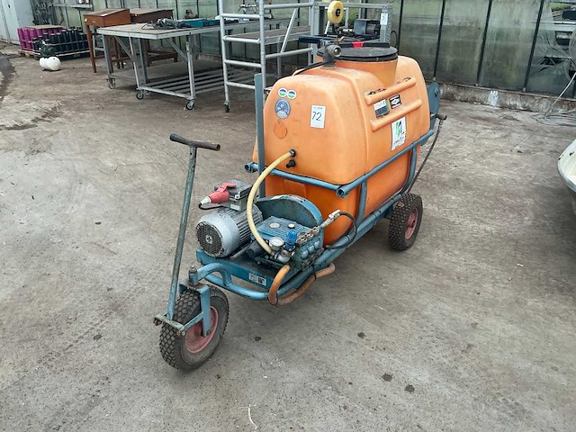 2000 empas spuitwagen - afbeelding 1 van  9