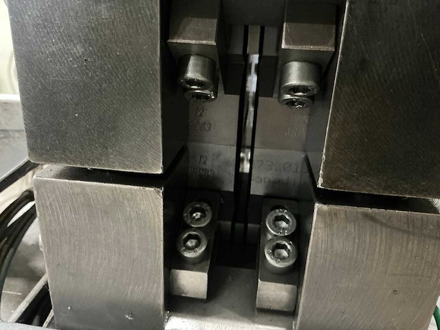 2000 e.m.s. ct76/2 auto buizensnijder - afbeelding 19 van  33