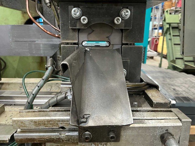 2000 e.m.s. ct76/2 auto buizensnijder - afbeelding 32 van  33