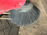 2000 eureka zelfrijdende veegmachine - afbeelding 11 van  22