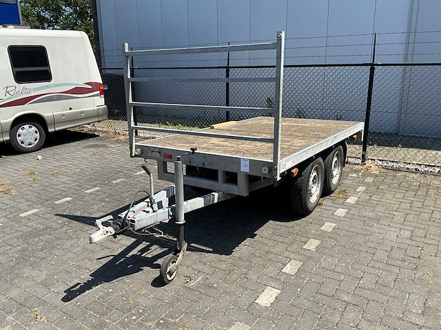 2000 euro trailer 2700 lb 2700 lb aanhangwagen - afbeelding 1 van  9