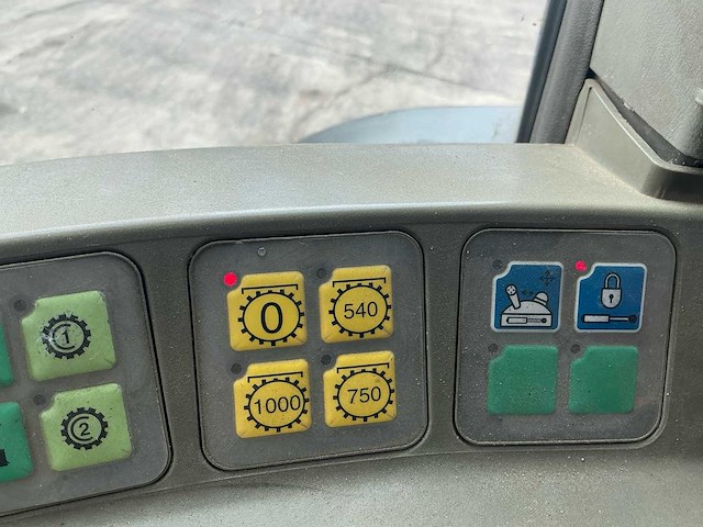 2000 fendt 716 vario 4wd landbouwtractor 160 pk – geveerde vooras - afbeelding 20 van  35