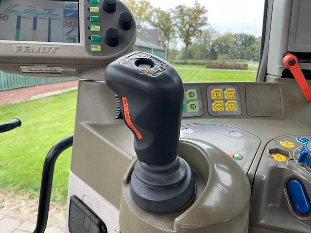 2000 fendt farmer 410 vario vierwielaangedreven landbouwtractor - afbeelding 27 van  36