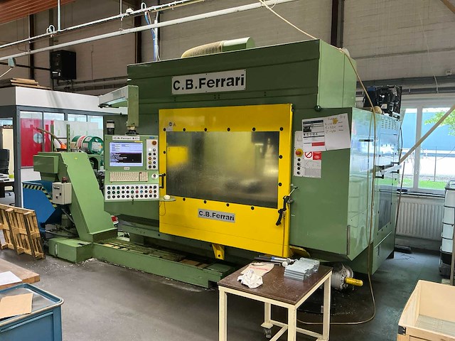 2000 ferrari b17 universele freesmachine - afbeelding 1 van  30