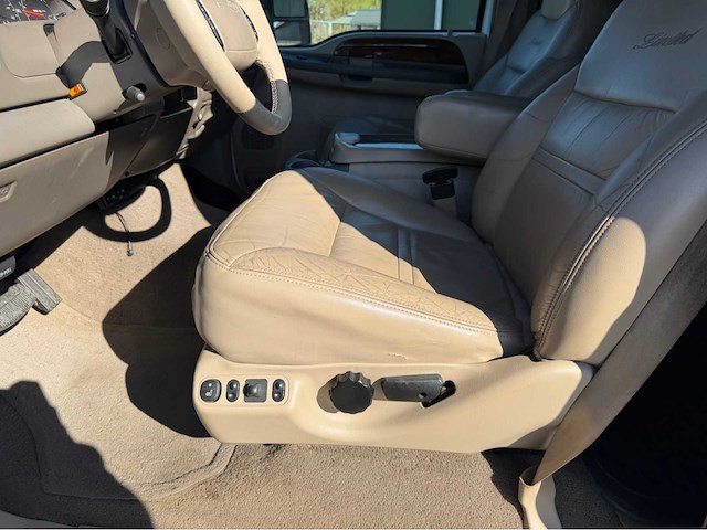 2000 ford excursion limited 7.3 v8 diesel bedrijfswagen - afbeelding 8 van  45