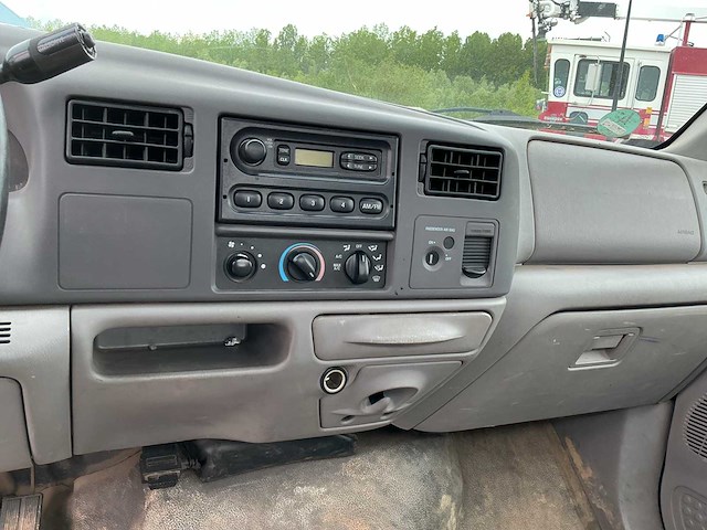 2000 ford triton v8 f350 bedrijfswagen - afbeelding 7 van  7