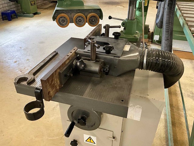 2000 gomad fds tafel- en spilfreesmachine - afbeelding 7 van  11