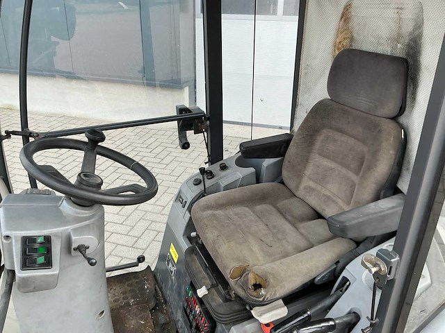 2000 hako citymaster 300 zelfrijdende veegmachine - afbeelding 2 van  23