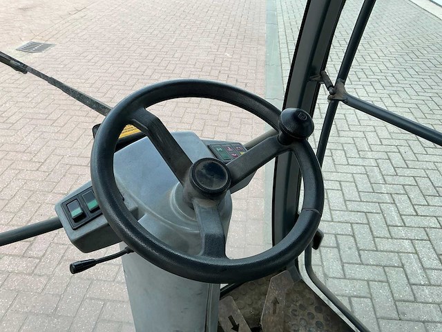 2000 hako citymaster 300 zelfrijdende veegmachine - afbeelding 6 van  23