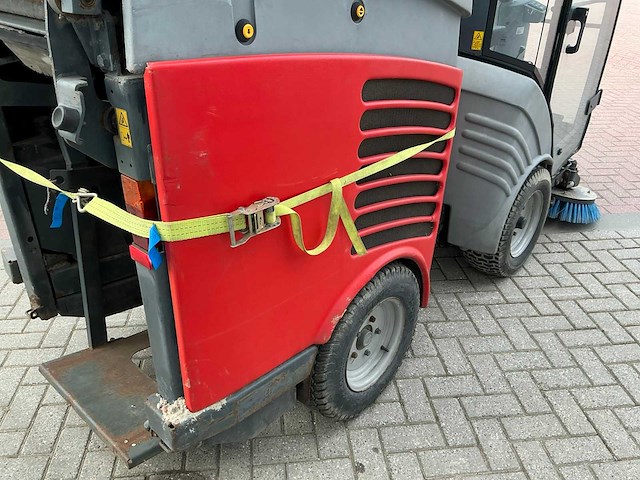 2000 hako citymaster 300 zelfrijdende veegmachine - afbeelding 15 van  23