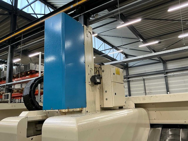 2000 hedelius cb70-3200 bedfreesmachine - afbeelding 17 van  22