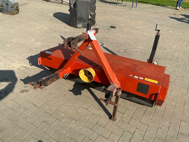 2000 hekamp 165 veegmachine - afbeelding 1 van  4