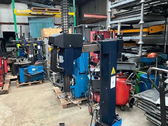 2000 hofmann monty 2250 banden de-en montageapparaat - afbeelding 4 van  8