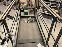 2000 holland lift monostar schaar hoogwerker - afbeelding 18 van  22