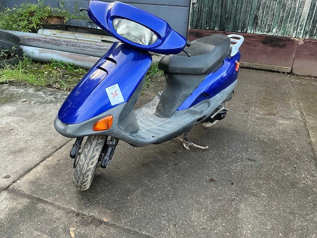 2000 honda hf07 motorscooter - afbeelding 1 van  10