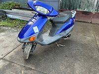 2000 honda hf07 motorscooter - afbeelding 1 van  10