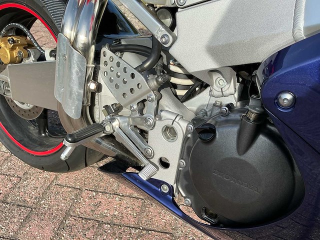 2000 honda sport cbr 900rr fireblade motorfiets - afbeelding 17 van  25