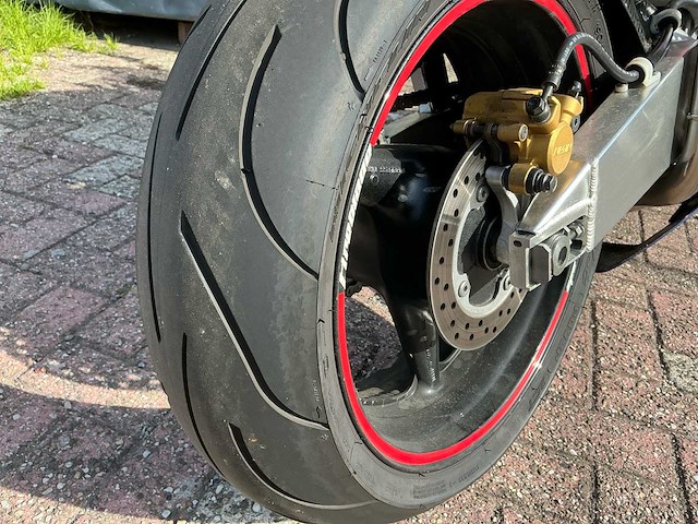 2000 honda sport cbr 900rr fireblade motorfiets - afbeelding 23 van  25