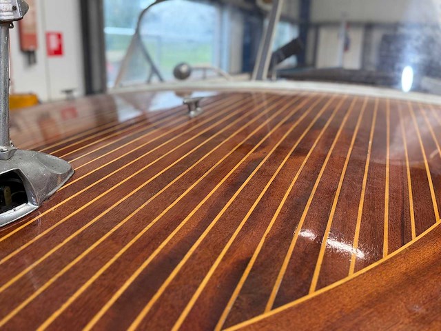 2000 houten motorboot - afbeelding 2 van  21