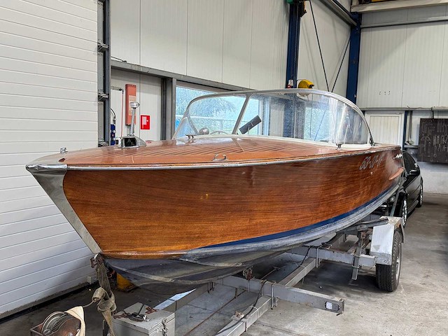 2000 houten motorboot - afbeelding 12 van  21