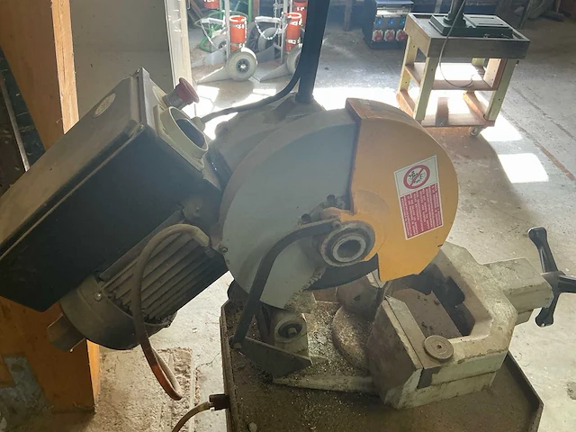 2000 huvema h275 industrie afkortcirkelzaagmachine - afbeelding 10 van  15