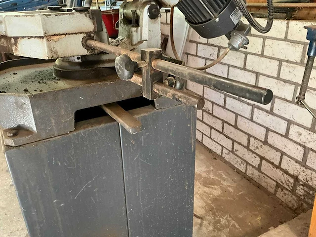 2000 huvema h275 industrie afkortcirkelzaagmachine - afbeelding 14 van  15